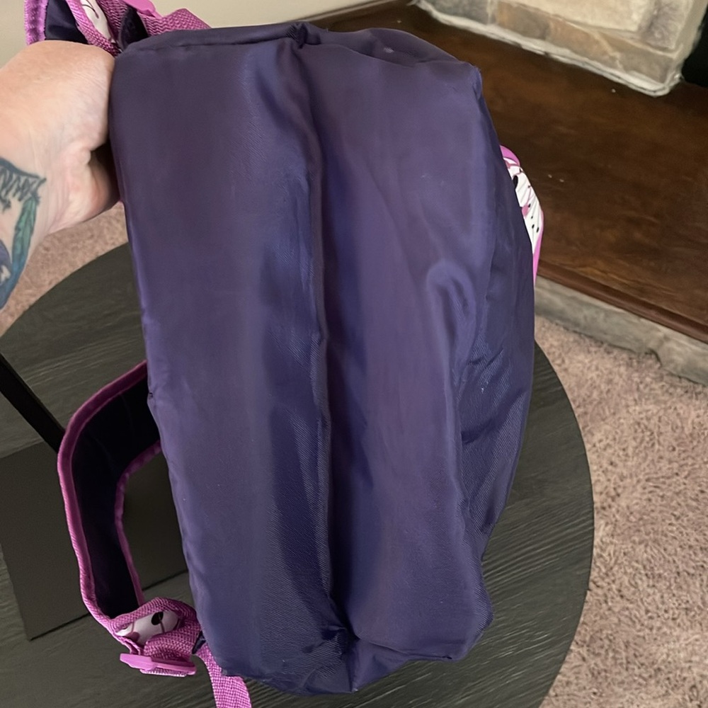 Eastsport White and Purple Backpack - Picture 11 of 11